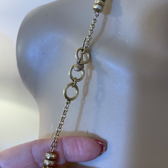 LC Statement Necklace33 in. Gold beads with large square beads - Picture 6 of 8